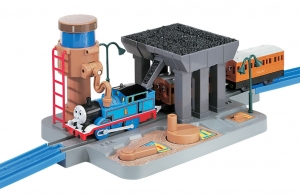 Tomy Road & Rail - Water Tower & Coal Loader